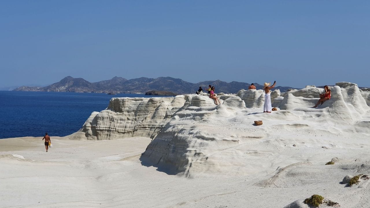 Traveling from Milos to other islands in Greece