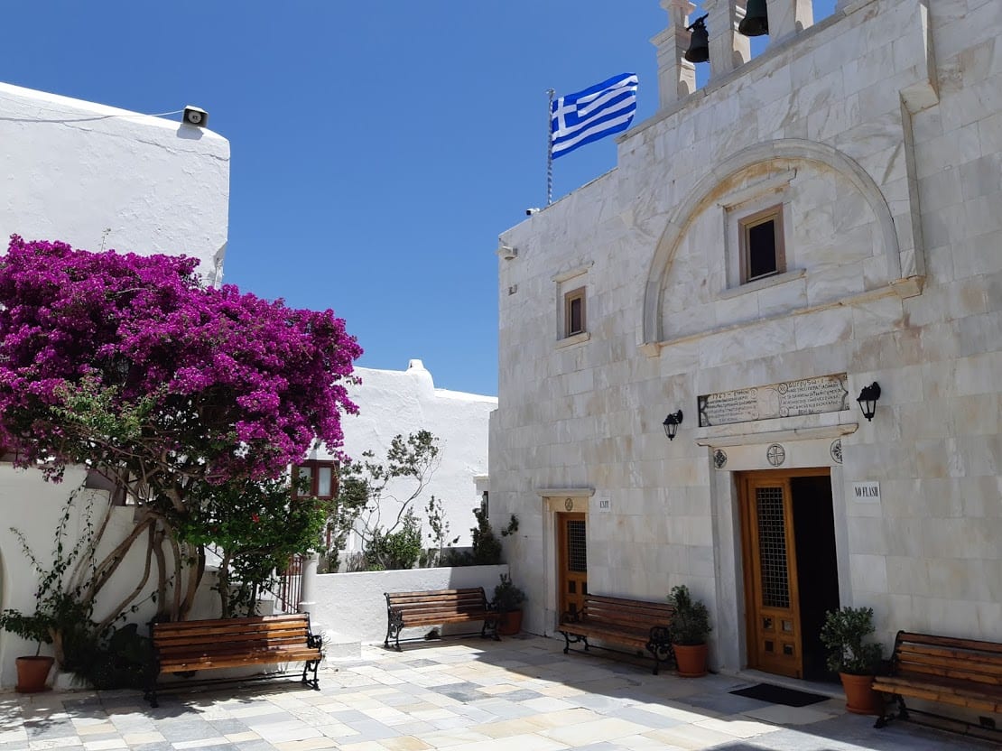 Visiting the Panagia Tourliani in Mykonos