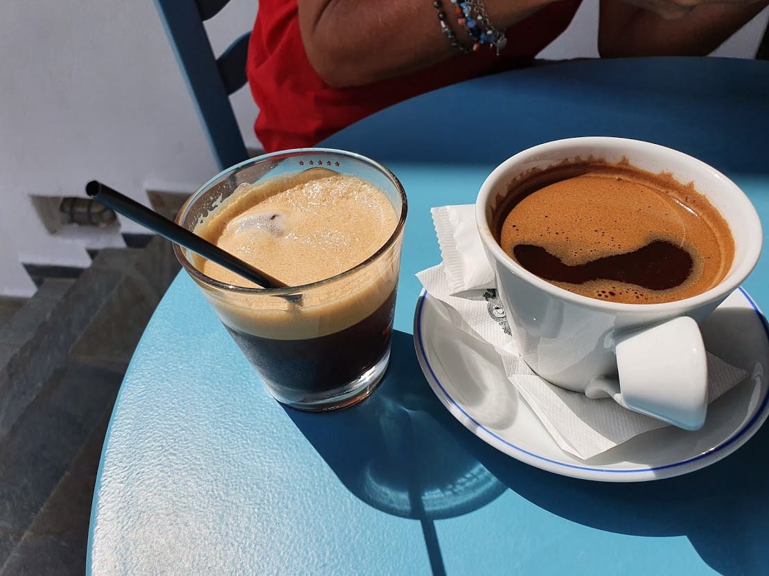 Sinantisi, Chorio coffee