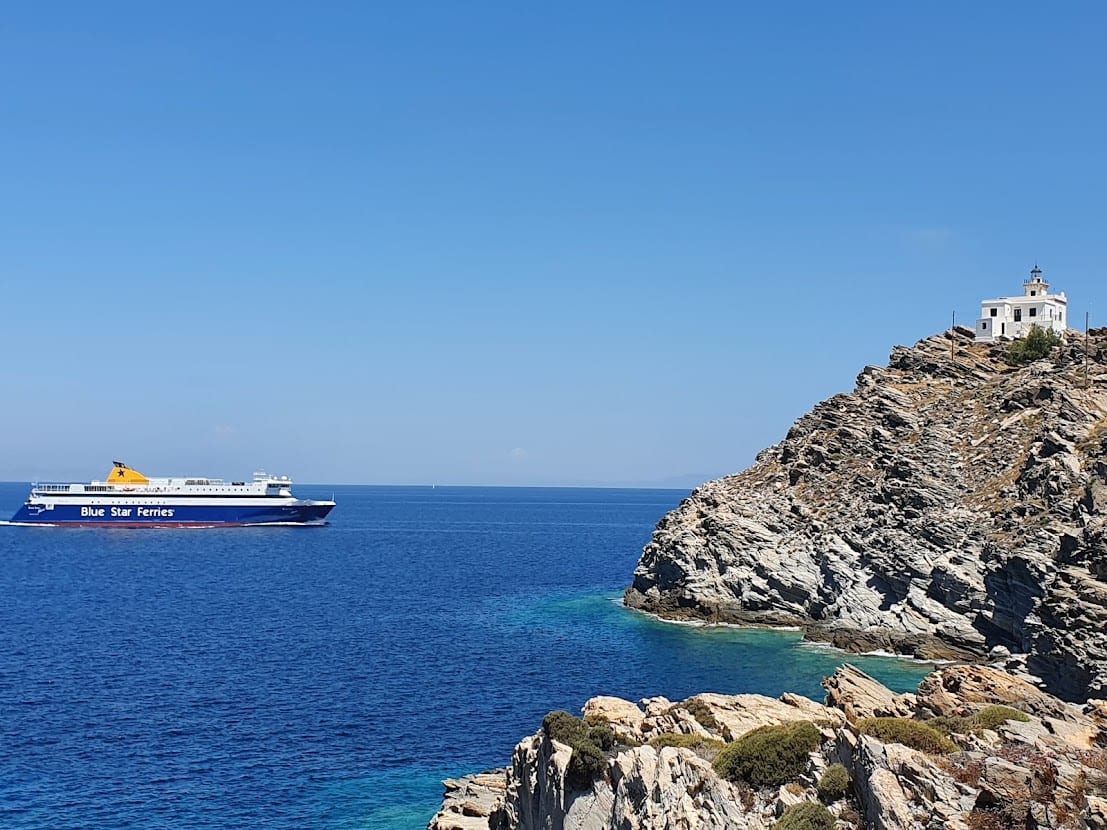 Hiking to the lighthouse in Paros park