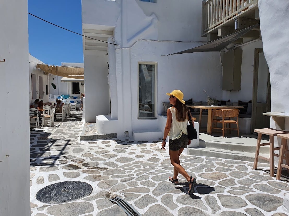 Walking in Naousa in Paros