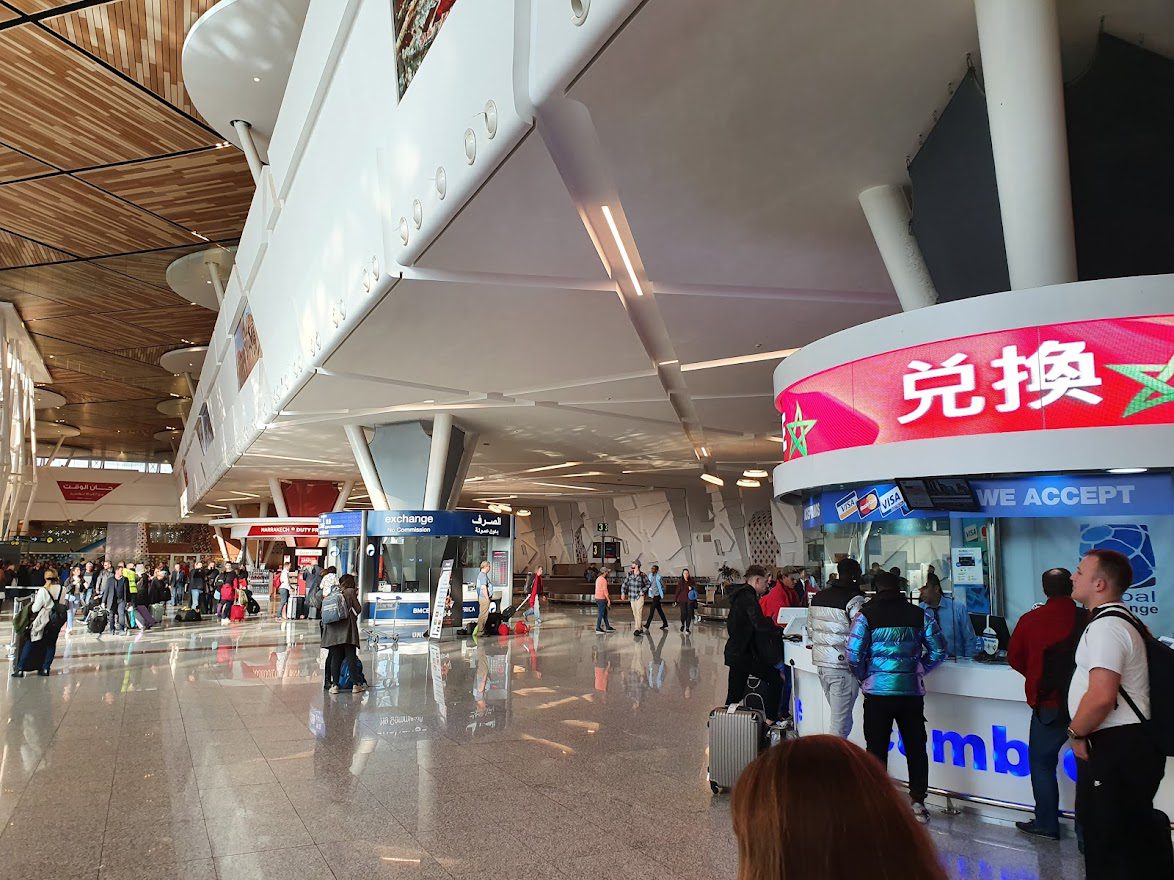Airport currency exchange