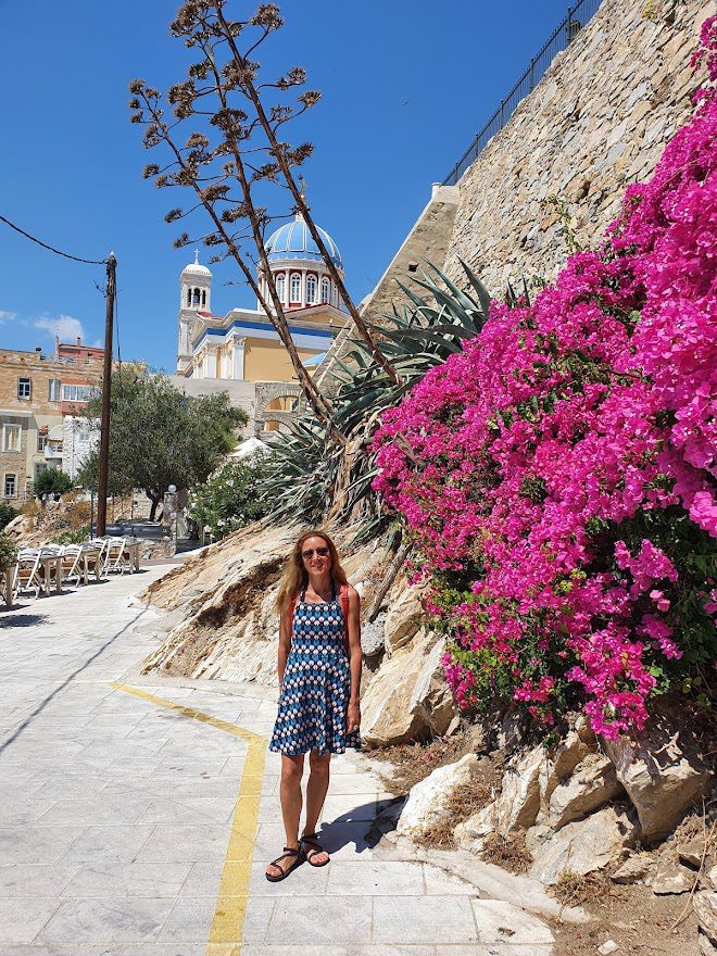 Walking through Vaporia in Ermoupoli