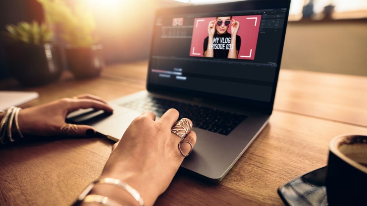 Digital nomads video editing