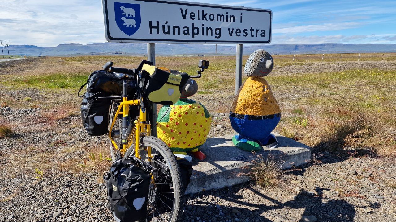 my bike touring handlebar bag in iceland