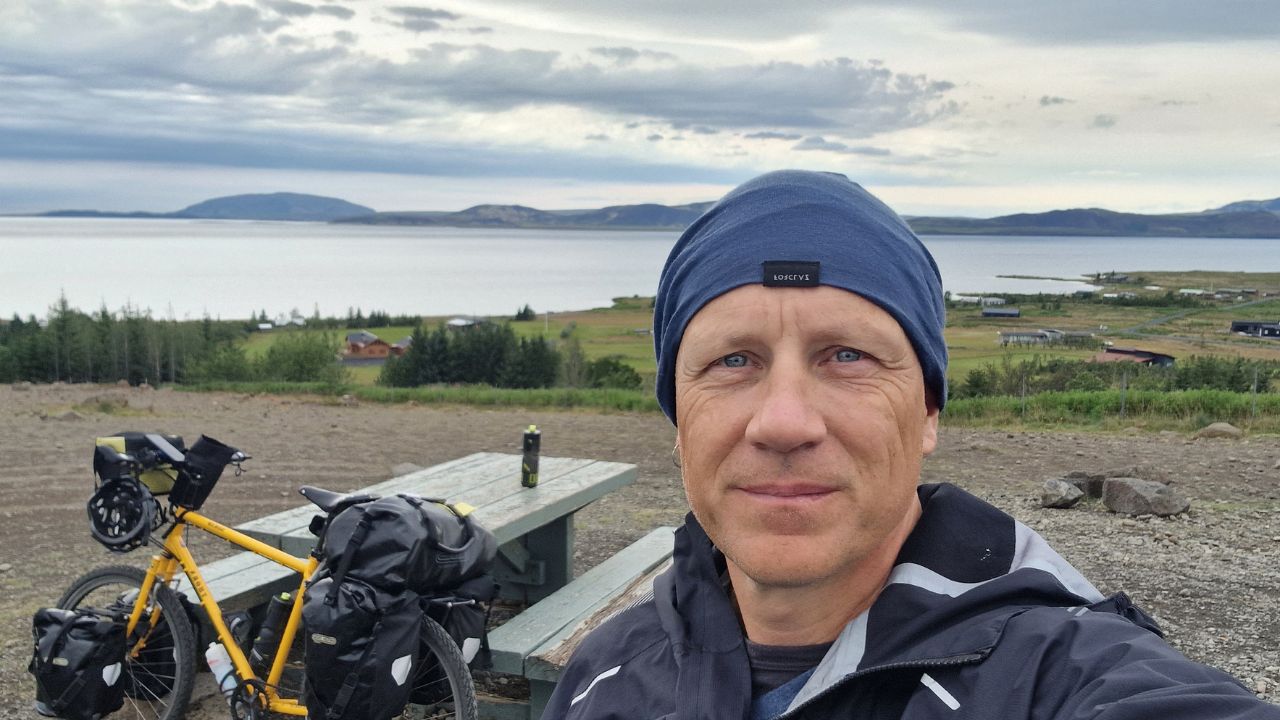 dave briggs cycling in iceland