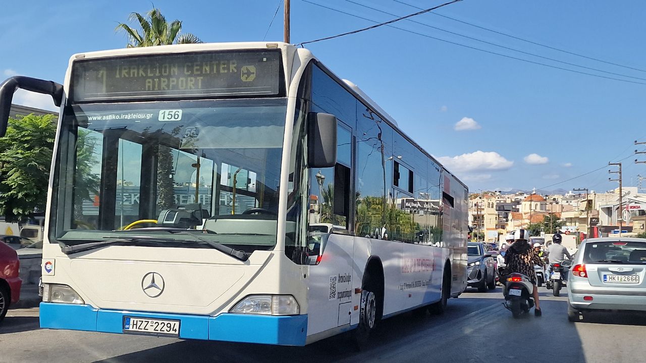 heraklion airport bus