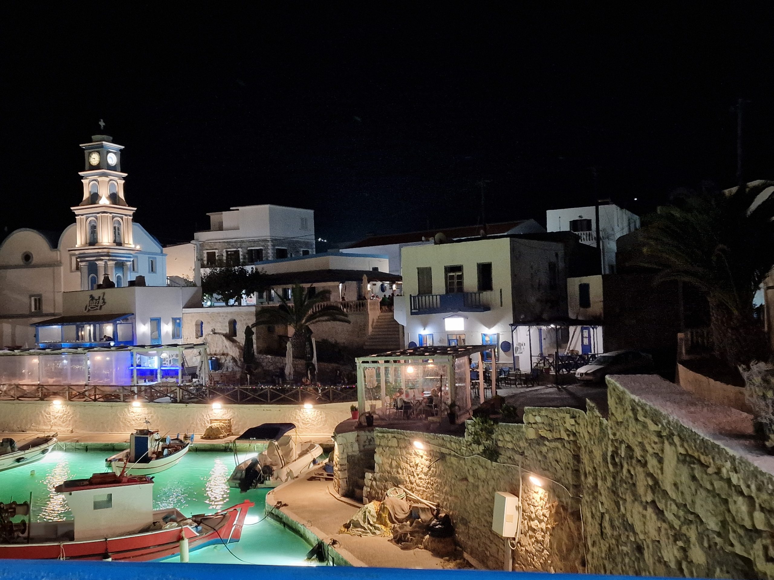 kassos at night